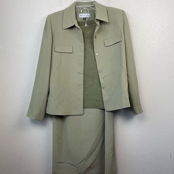 Travis Ayer’s Matching Three Piece Outfit Size 10 EUC - Picture 1 of 11